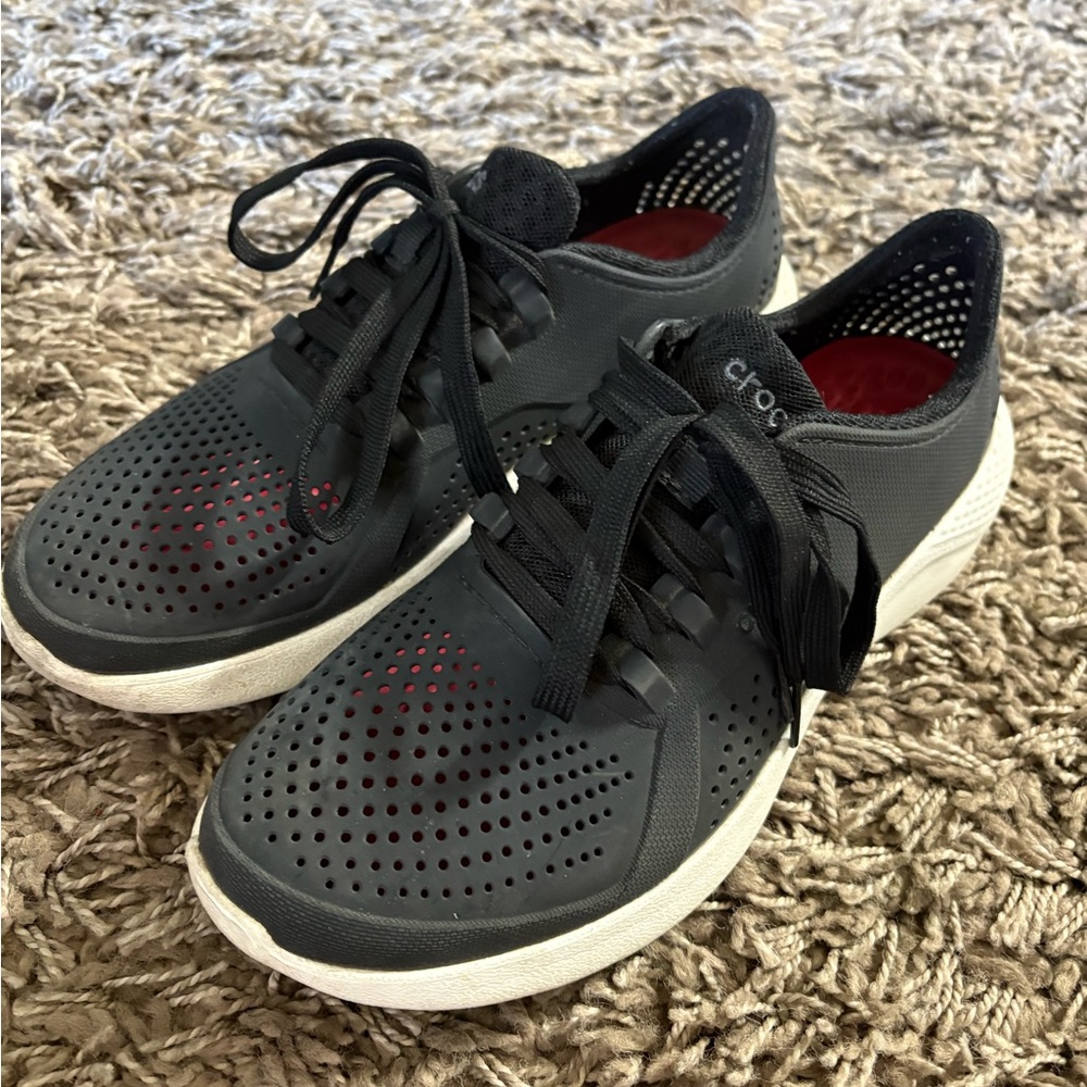 Crocs literide black size 9